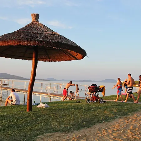 In 19477 펜션 Balatonmáriafürdő